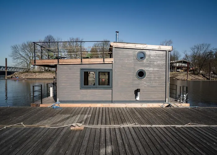 Gemuetliche Auszeit Auf Der Dove Elbe - Hausboot Agathe